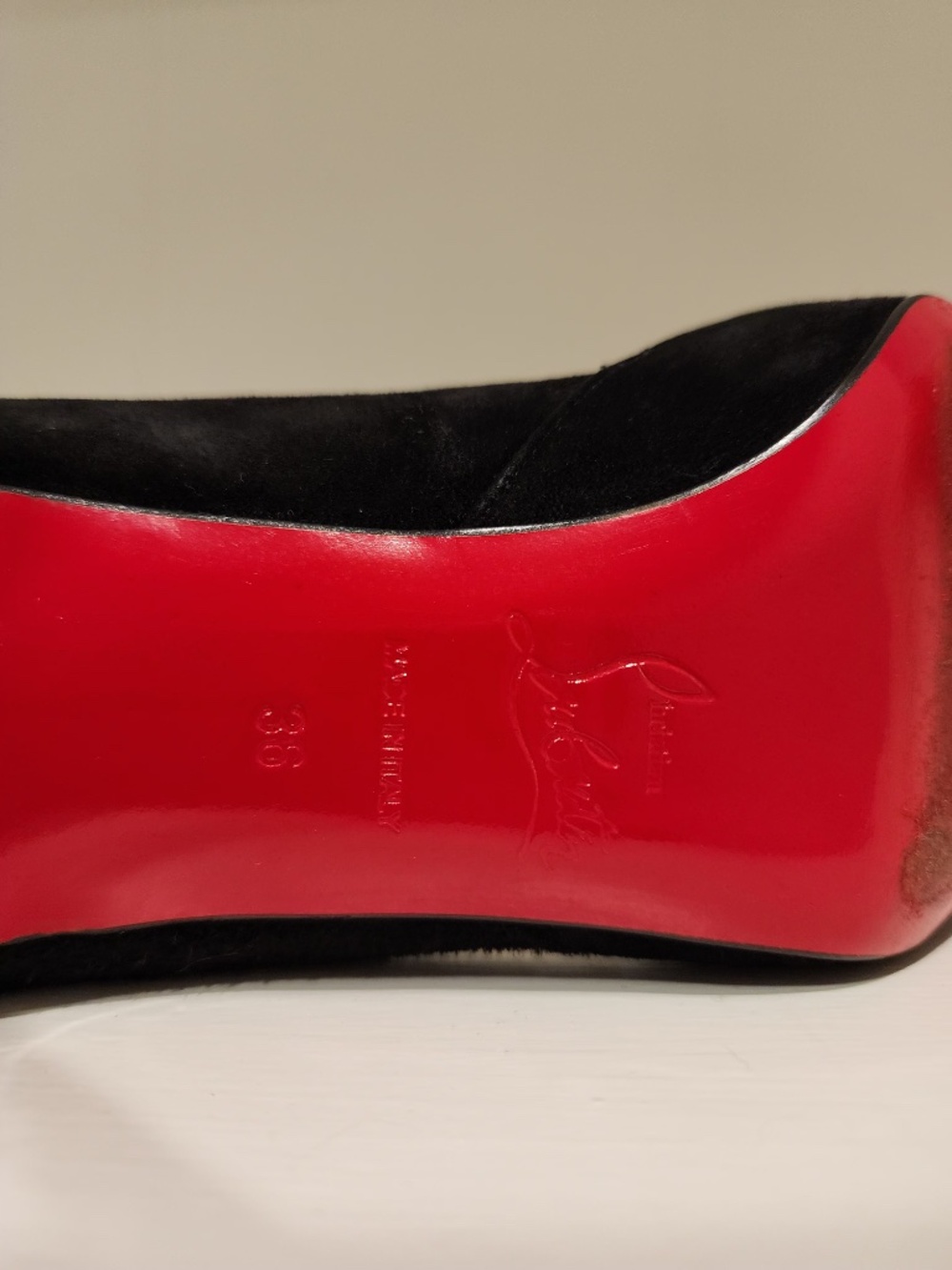 Christian Louboutin Philaer 85 in Black Suede with Ruffle Detail - Picture 7 of 7